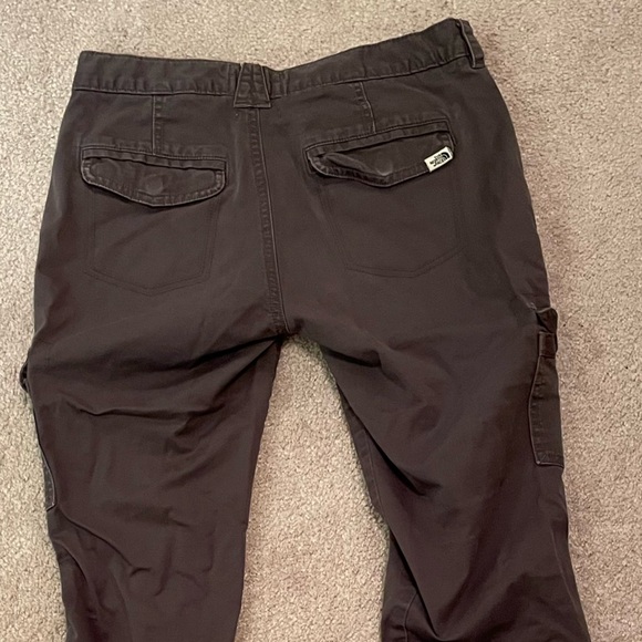 The North Face Slim Gray Cargo Pants Women’s Size 4 - Picture 8 of 8